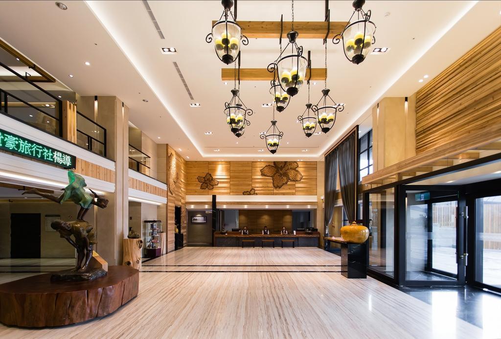 Chiayi Oriental Pearl International Hotel Fanlu Bagian luar foto
