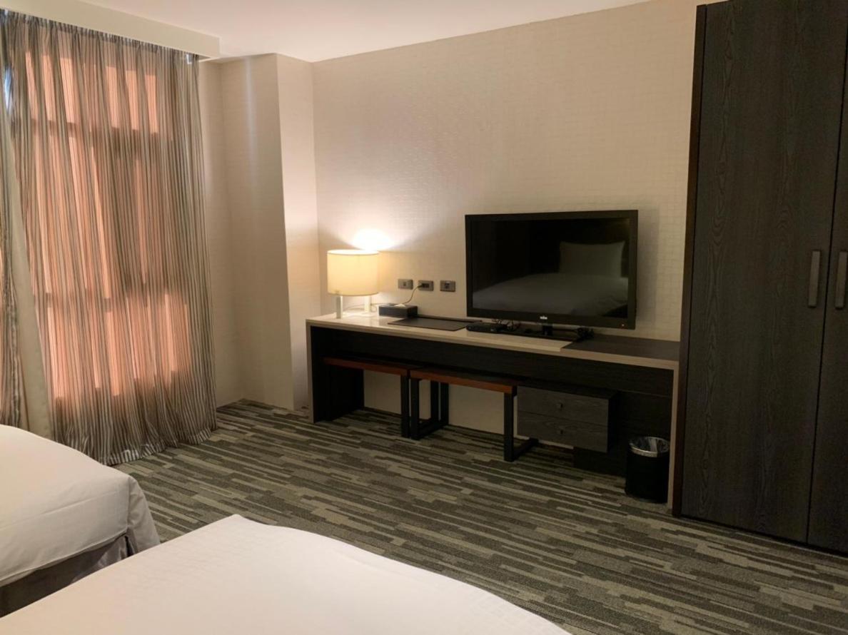 Chiayi Oriental Pearl International Hotel Fanlu Bagian luar foto