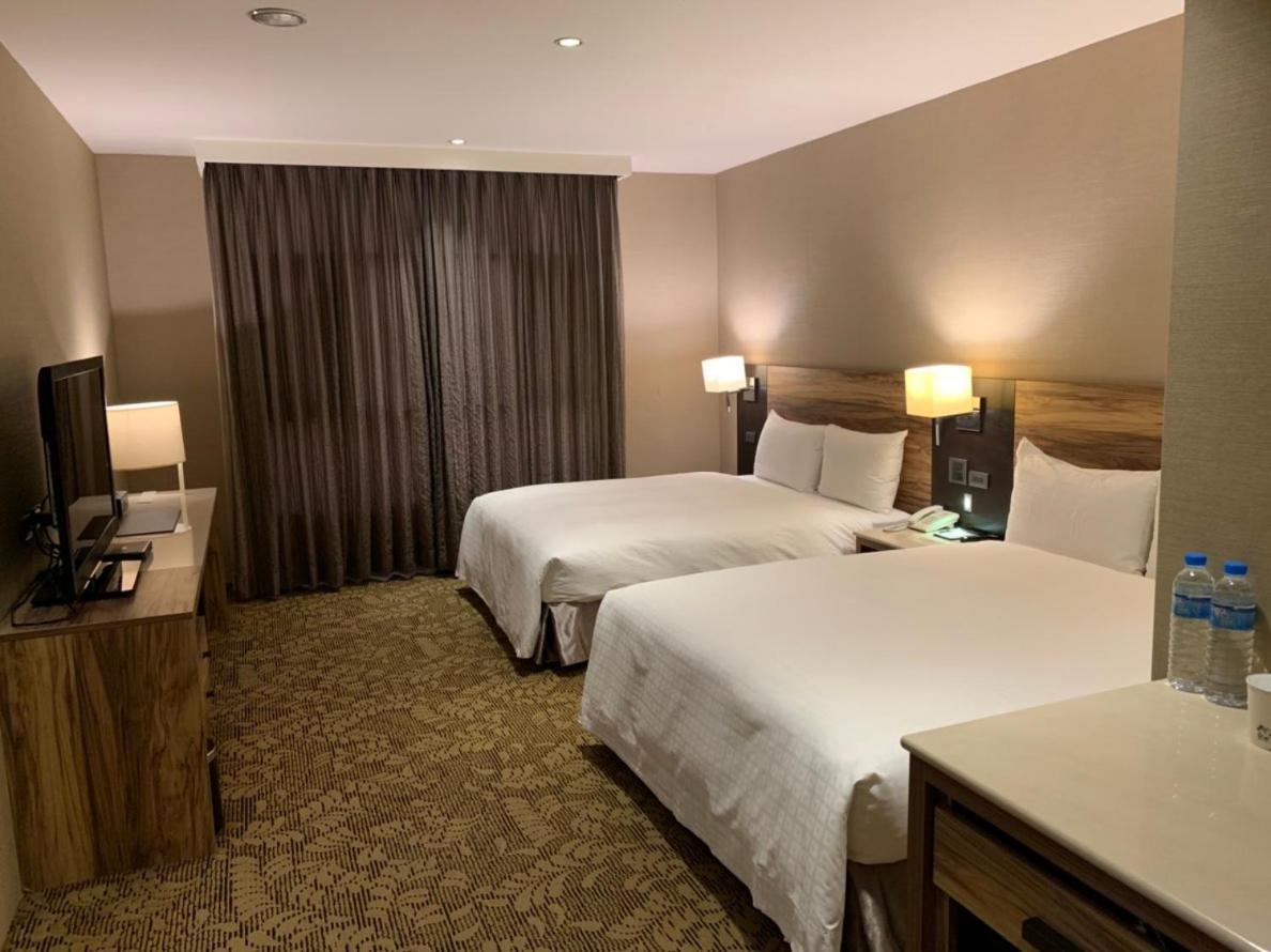 Chiayi Oriental Pearl International Hotel Fanlu Bagian luar foto