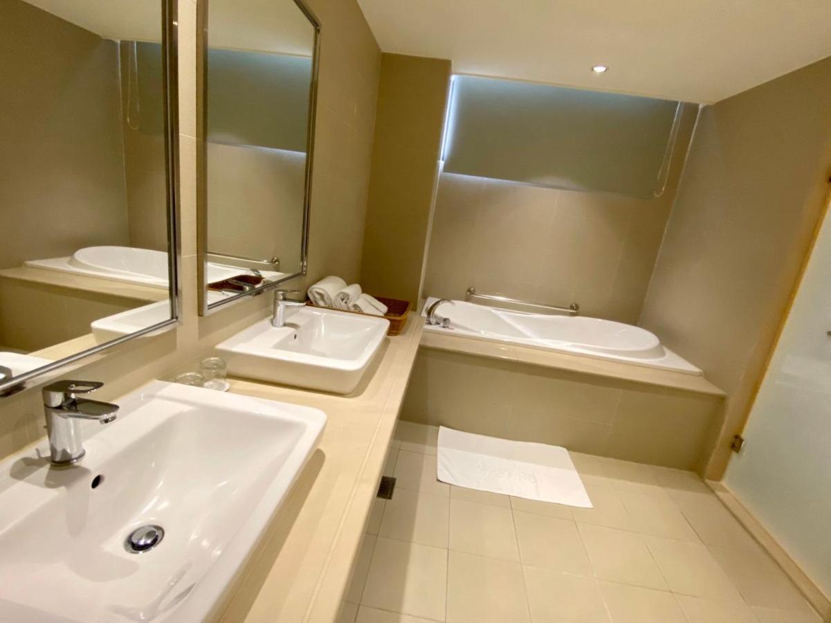 Chiayi Oriental Pearl International Hotel Fanlu Bagian luar foto